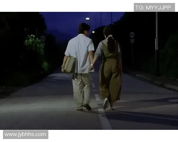 吉布森的传奇人生与创作历程探索:从音乐到电影的多元化发展之路 吉布森的传奇人生与创作历程探索:从音乐到电影的多元化发展之路